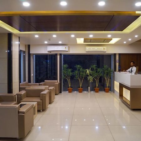 Hotel Midtown فَدودارا المظهر الخارجي الصورة