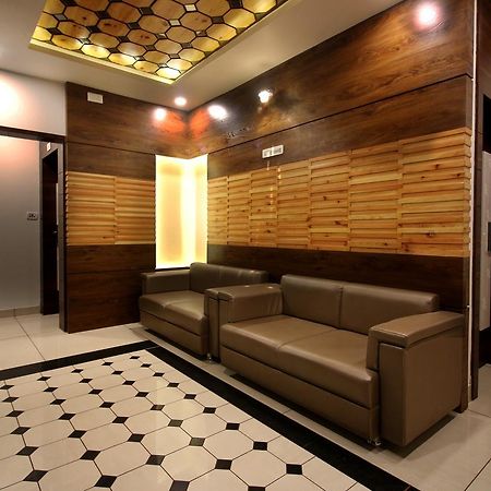 Hotel Midtown فَدودارا المظهر الخارجي الصورة