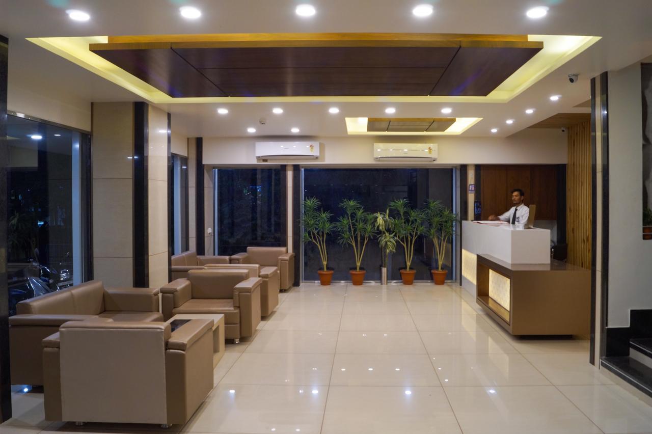 Hotel Midtown فَدودارا المظهر الخارجي الصورة