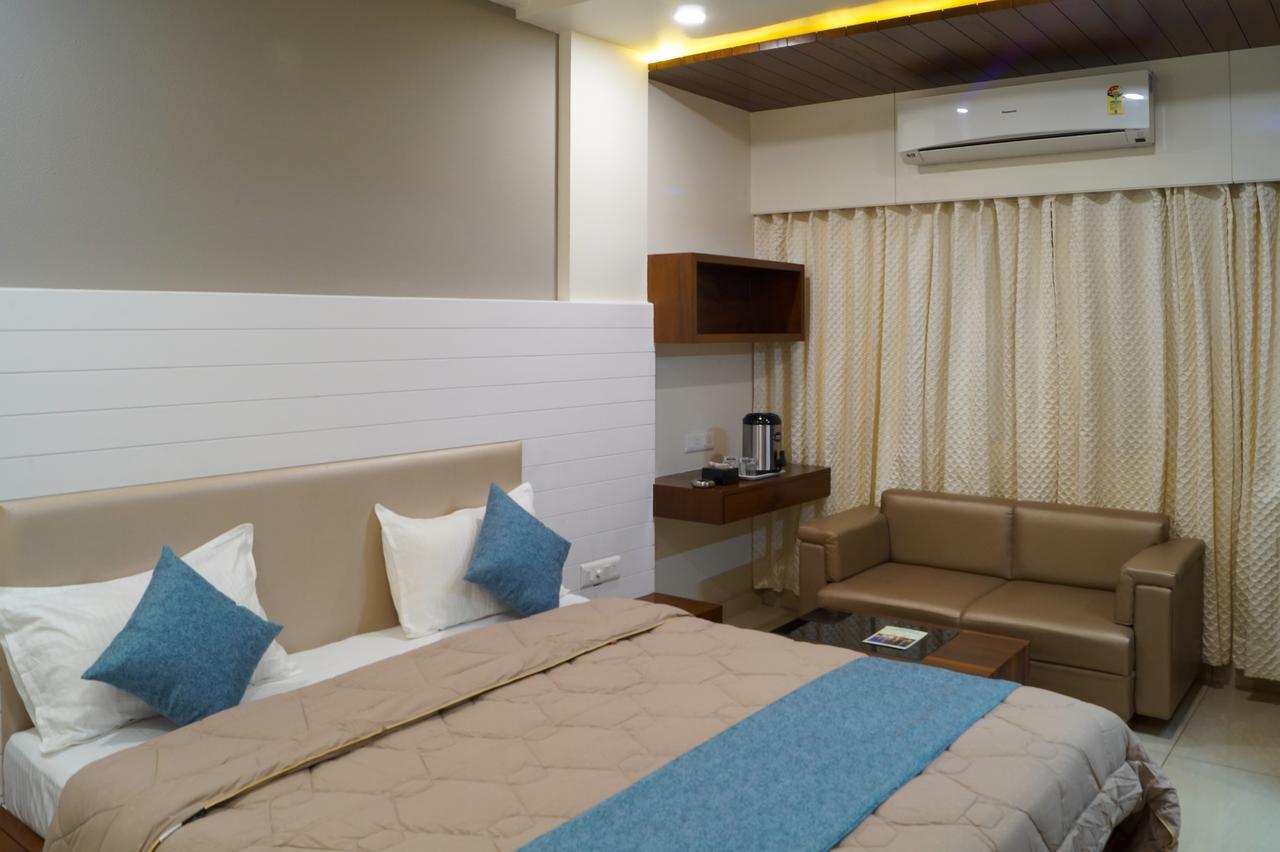 Hotel Midtown فَدودارا المظهر الخارجي الصورة