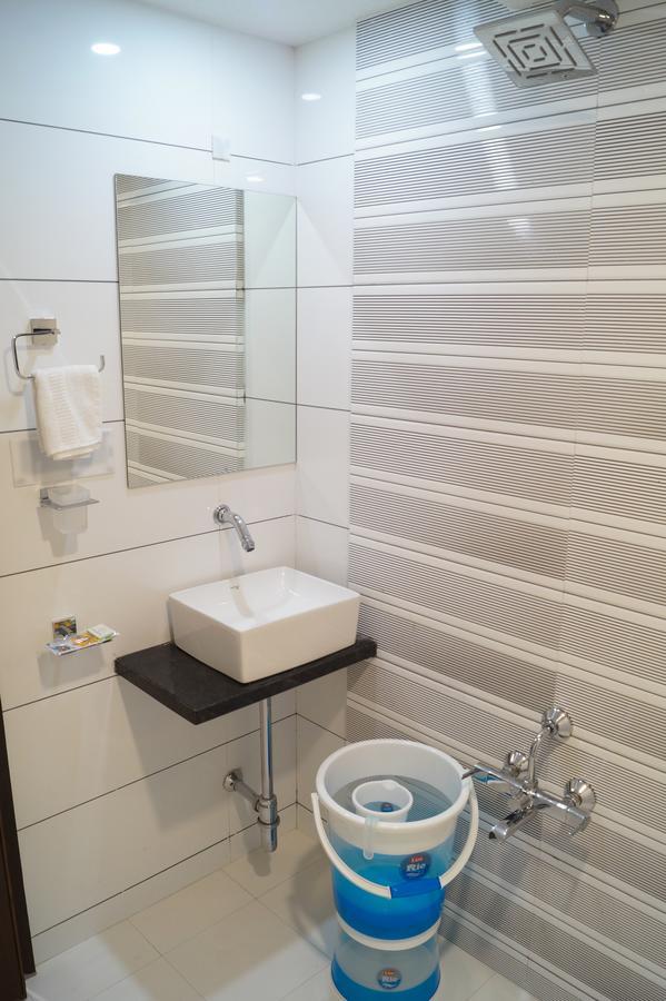 Hotel Midtown فَدودارا المظهر الخارجي الصورة